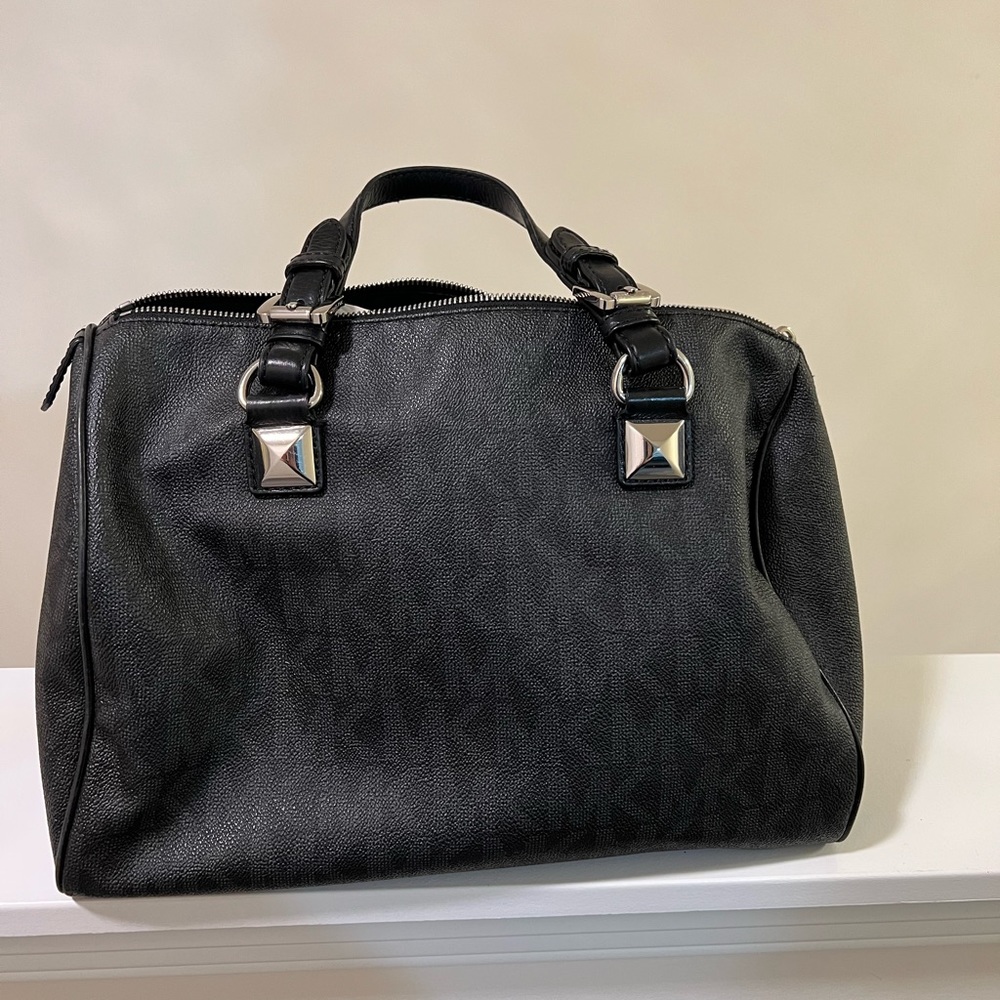 Micheal Kohrs purse